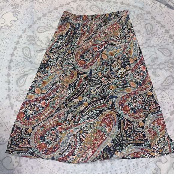 NWT Vince Camuto Tapestry Paisley Print Pull-On Midi Skirt Sz M - Picture 7 of 9